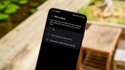 Cách bật tự động chỉnh FPS trên One UI 6 khi quay Video ở điện thoại Samsung