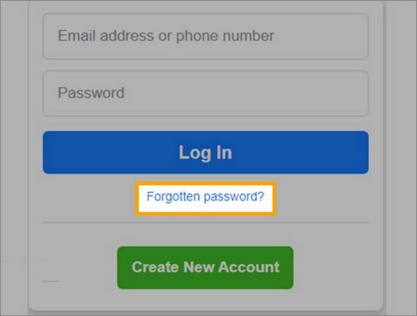 Truy cập trang Facebook và nhấn chọn Quên mật khẩu